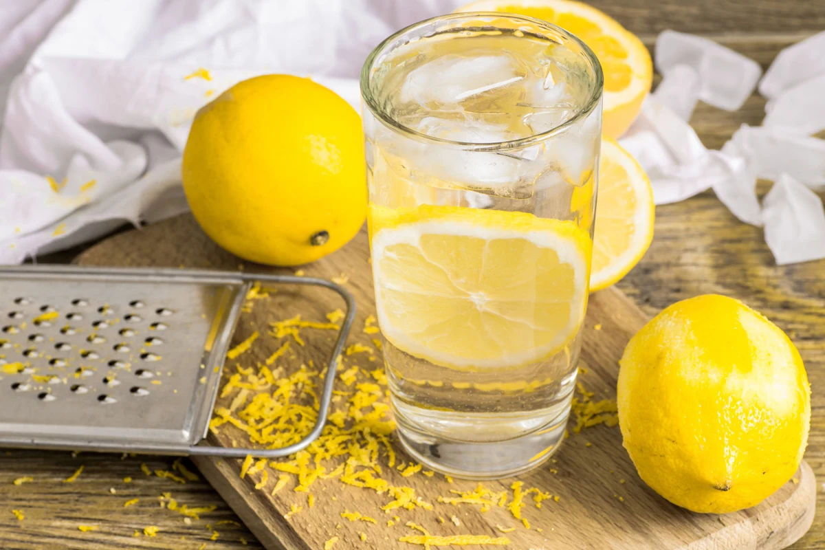 Sok z cytryny pozwoli rozjaśnić skórę