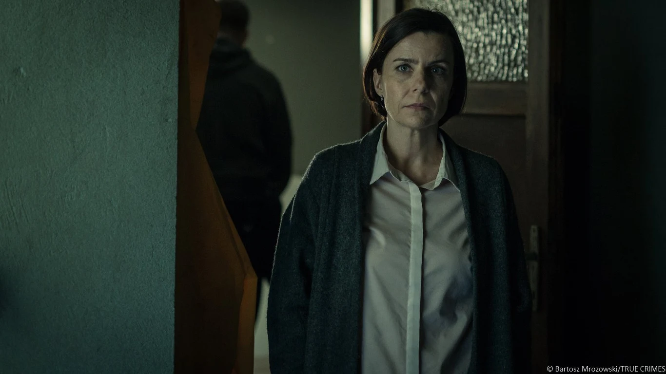 "True Crimes" wyreżyseruje Grek Alexandros Avranas, którego poprzedni film - "Miss Violence" - otrzymał w 2013 roku Srebrnego Lwa na festiwalu w Wenecji.

Na zdjęciu - Agata Kulesza.
