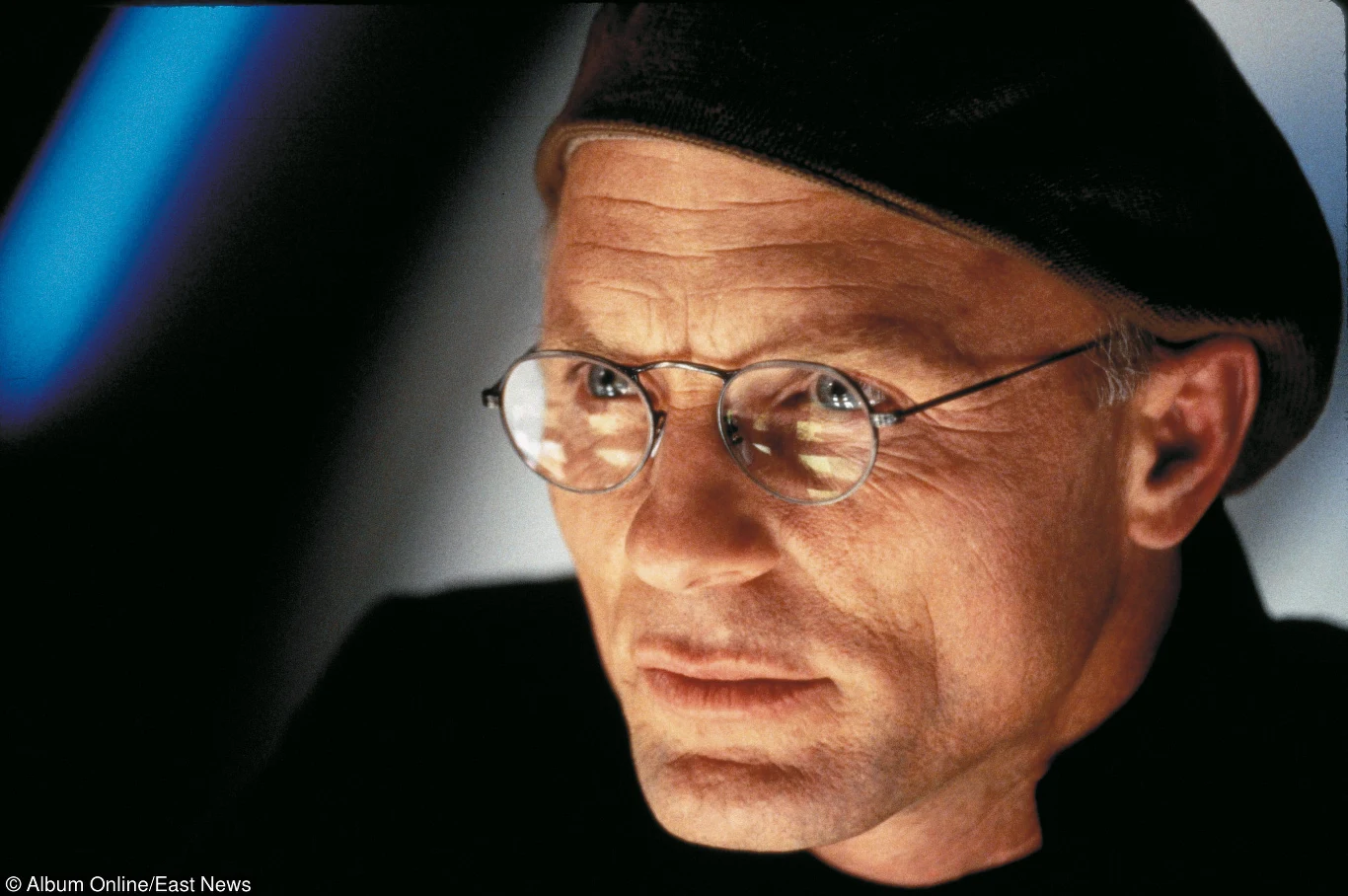 Ed Harris w filmie "Truman Show" Ed Harris w filmie "Truman Show"