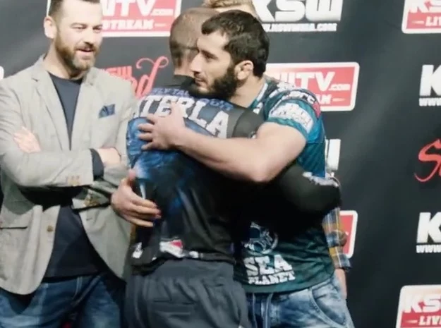 Mamed Chalidow (z prawej) i Michał Materla Mamed Chalidow (z prawej) i Michał Materla