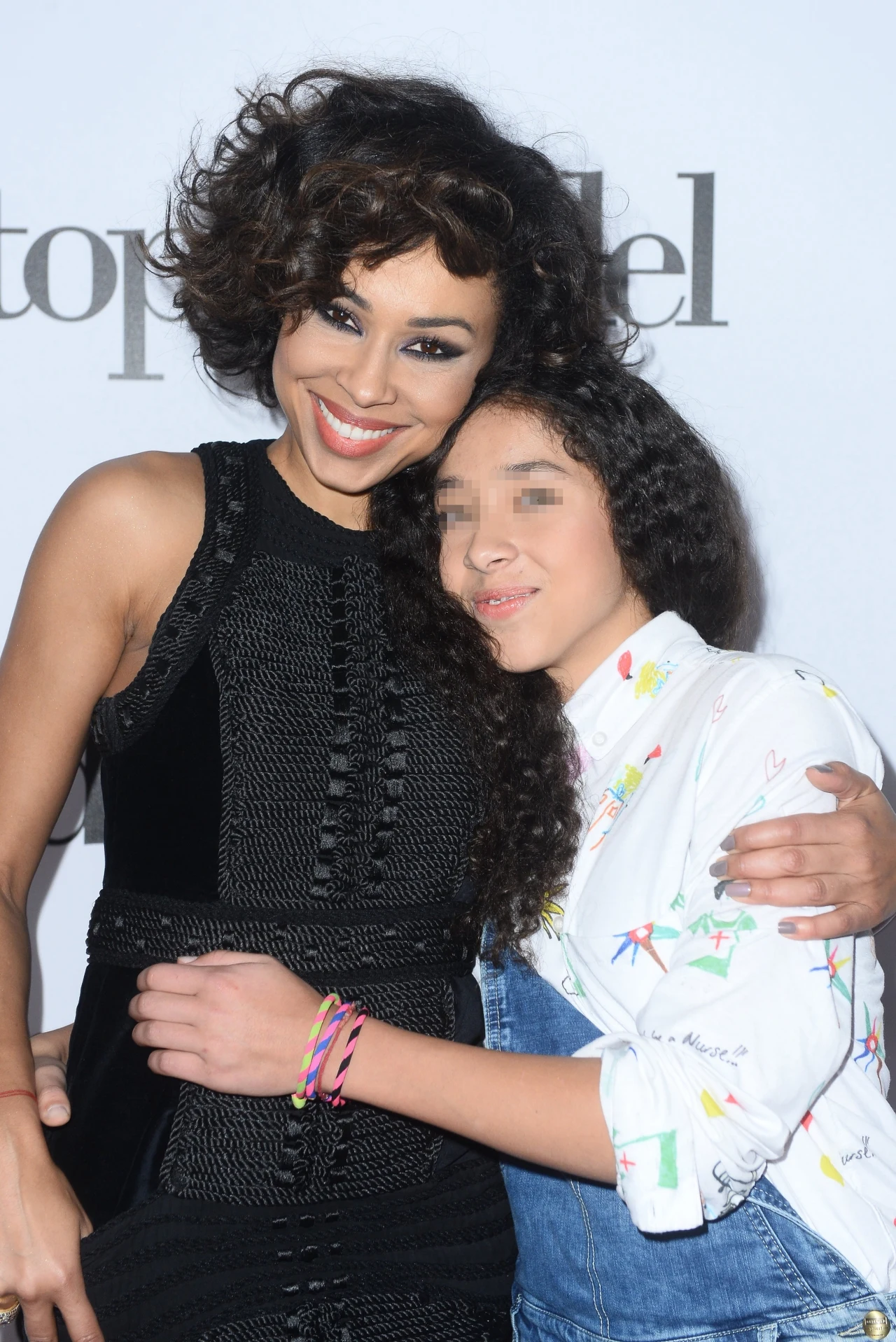 Omenaa Mensah z córką Omenaa Mensah z córką