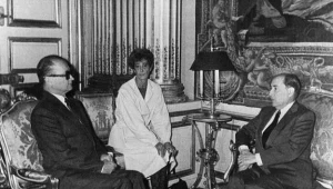 Generał Wojciech Jaruzelski podczas spotkania z prezydentem Francji Françoisem Mitterandem