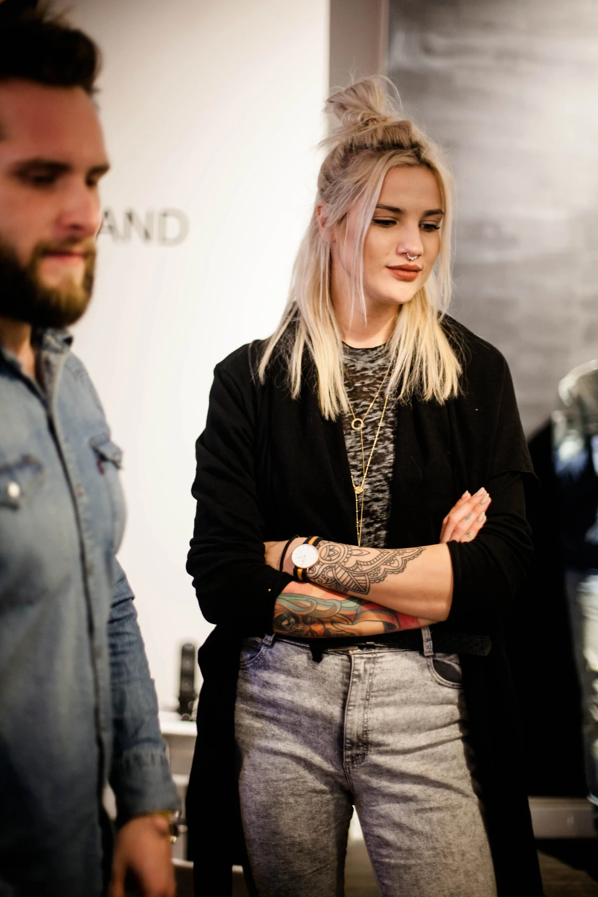 Zaproszeni goście mieli okazję, by zobaczyć najnowsze propozycje Levi’s® inspirowane krajobrazem Laurel Canyon, ukrytego między wzgórzami Hollywood. Zaproszeni goście mieli okazję, by zobaczyć najnowsze propozycje Levi’s® inspirowane krajobrazem Laurel Canyon, ukrytego między wzgórzami Hollywood.