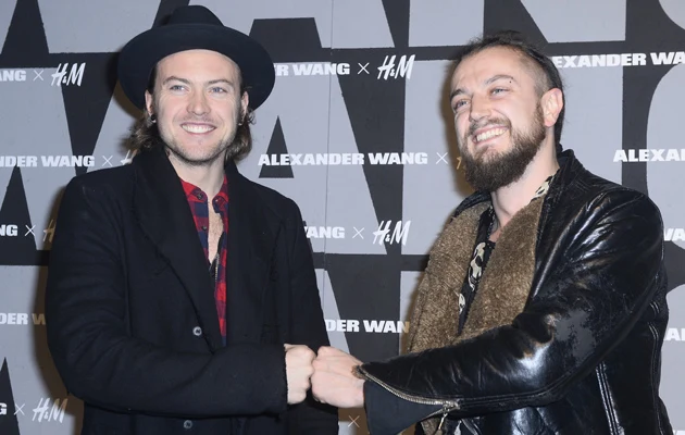 Wojtek Łozowski odbił dziewczynę Baronowi! Wojtek Łozowski odbił dziewczynę Baronowi!