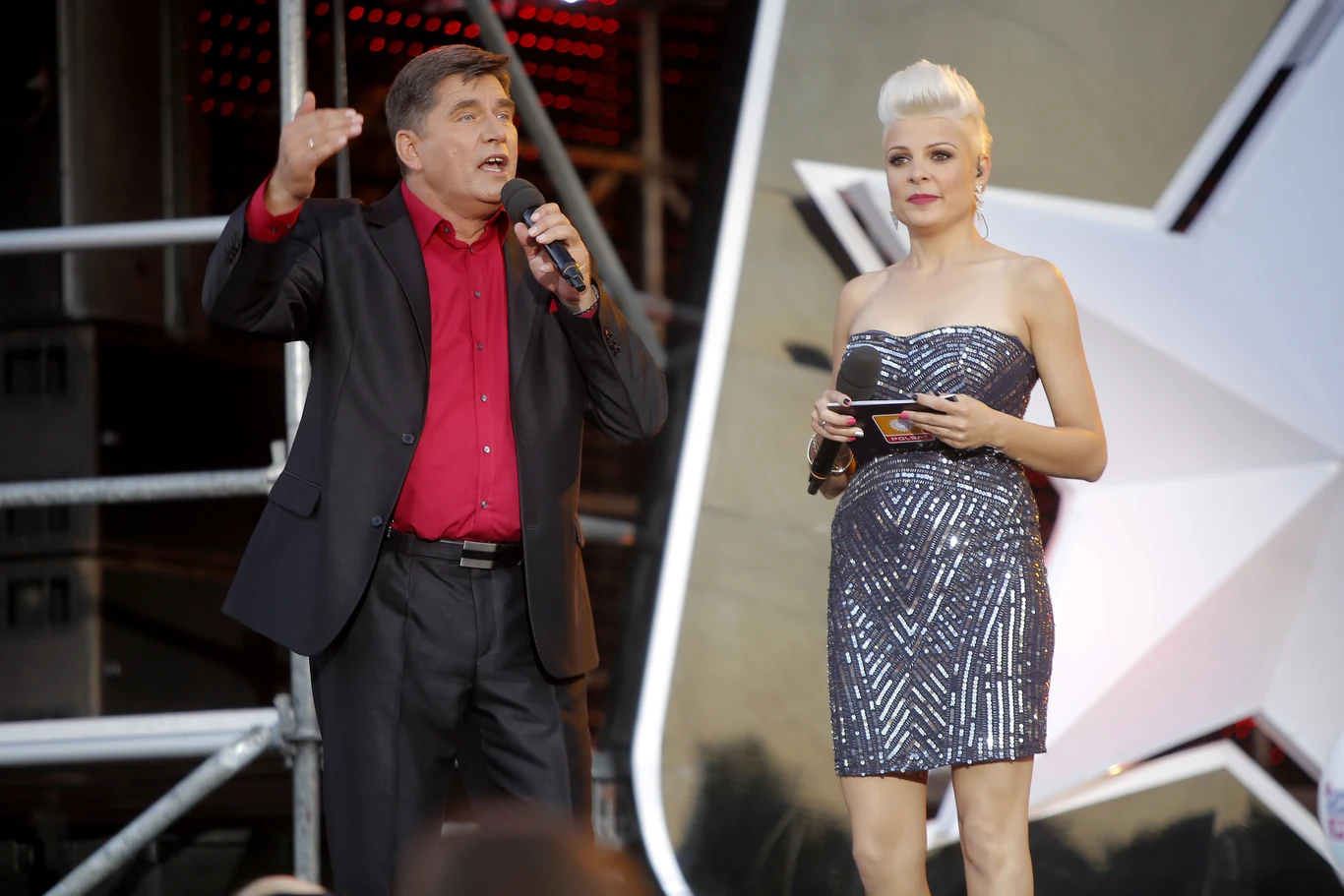 Sławomir Świerzyński i Magda Narożna otrzymali propozycje występu w "Tańcu z gwiazdami" Sławomir Świerzyński i Magda Narożna otrzymali propozycje występu w "Tańcu z gwiazdami"