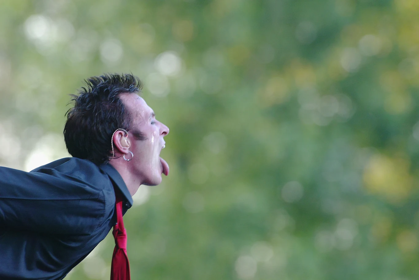 Z Velvet Revolver wystąpił jeszcze raz - na początku 2012 r. na koncercie pamięci muzyka Johna O'Briena, najlepszego przyjaciela Dave'a Kushnera, gitarzysty Velvet Revolver