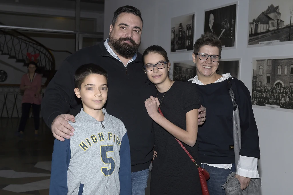 Tomasz Sekielski z rodziną Tomasz Sekielski z rodziną