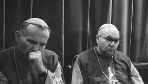 Autorem i inicjatorem listu był przyszły arcybiskup wrocławski Bolesław Kominek (z prawej), a podpisał go m.in. metropolita krakowski ks. arcybiskup Karol Wojtyła