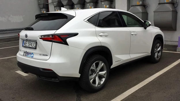 Lexus NX 300h