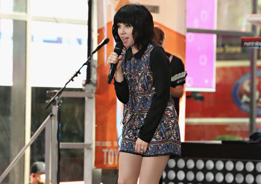 Carly Rae Jepsen nagrała piosenkę w nietypowym języku