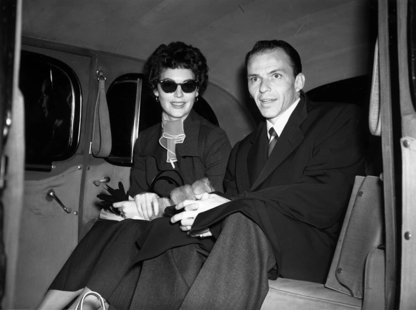 Frank Sinatra (na zdjęciu z Avą Gardner) nie zrobiłby kariery bez pomocy mafii? Niektórzy są tego niemal pewni Frank Sinatra (na zdjęciu z Avą Gardner) nie zrobiłby kariery bez pomocy mafii? Niektórzy są tego niemal pewni