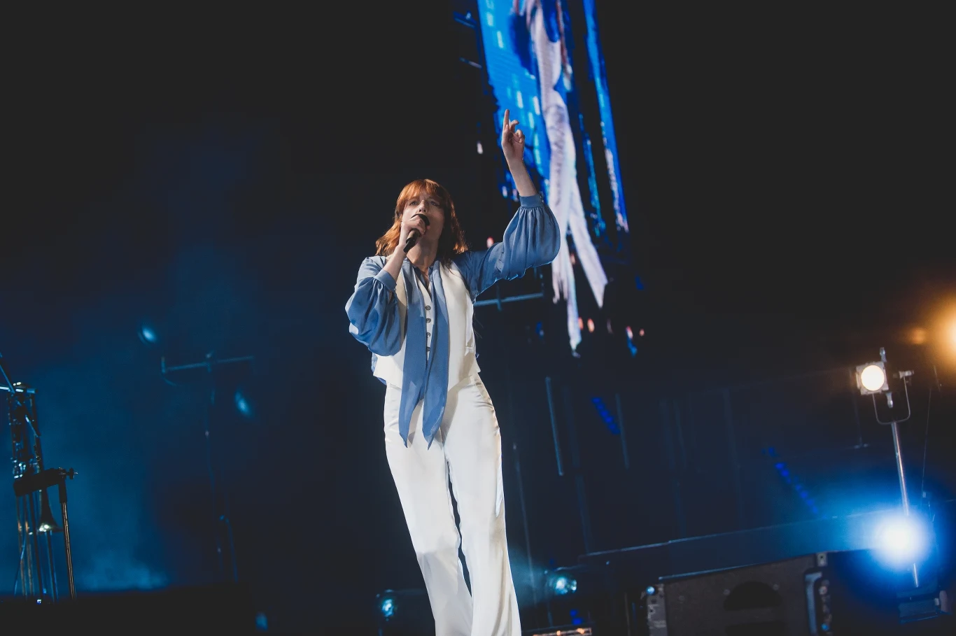 Zespół odwiedził Łódź w ramach promocji albumu "How Big, How Blue, How Beautiful" Zespół odwiedził Łódź w ramach promocji albumu "How Big, How Blue, How Beautiful"