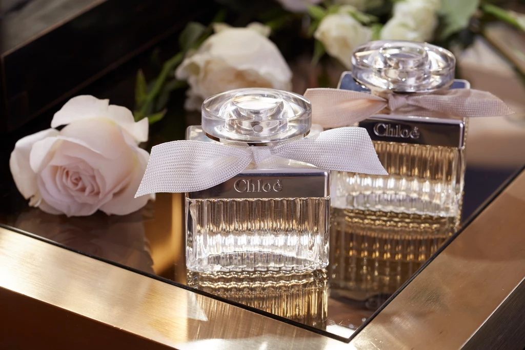 Wariacja wokół białej róży, czyli nowy zapach Chloé Eau de Toilette. Dowiedz się więcej >>