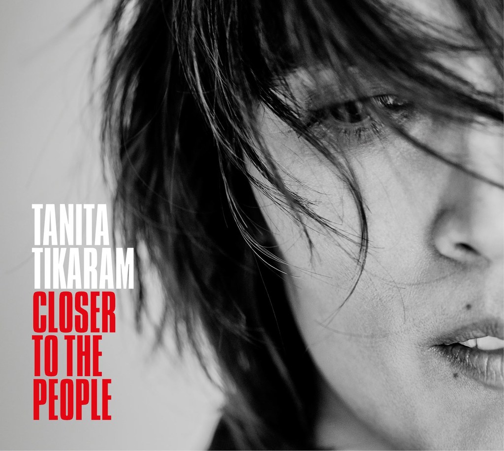 Tanita Tikaram na okładce płyty "Closer To The People"