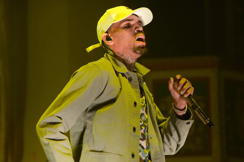 Chris Brown opublikował kolejny teledysk promujący "Royalty" Chris Brown opublikował kolejny teledysk promujący "Royalty"