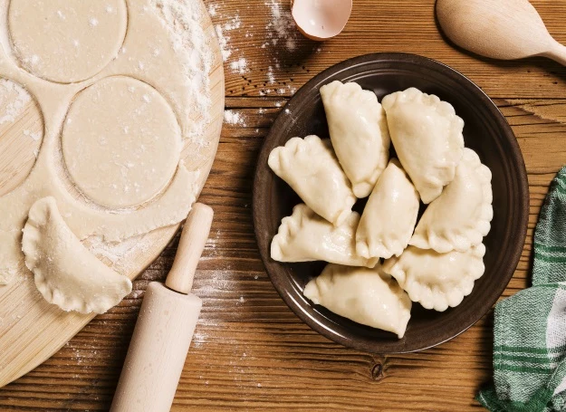 Smak domowych pierogów jest niepowtarzalny! Smak domowych pierogów jest niepowtarzalny!
