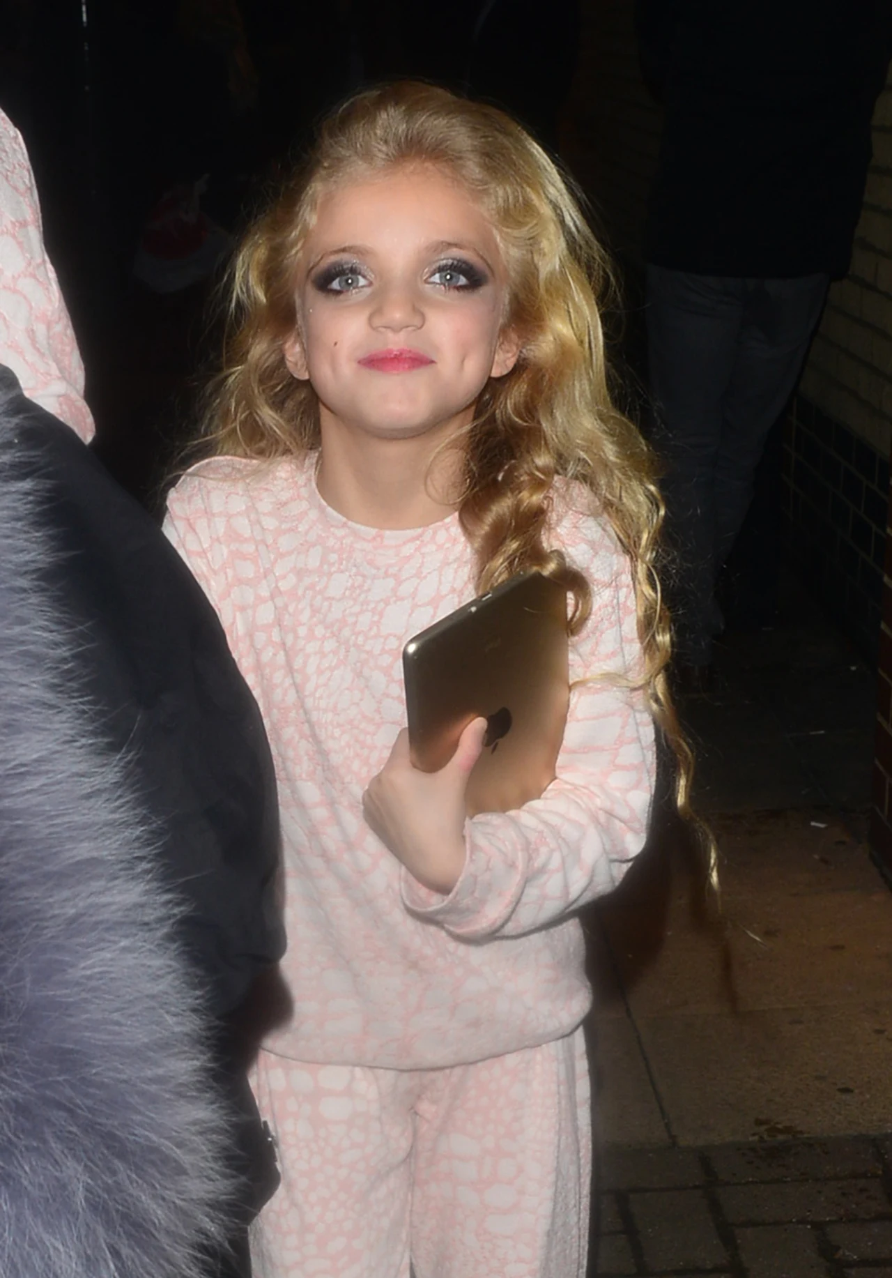  Princess Tiaamii Crystal Esther