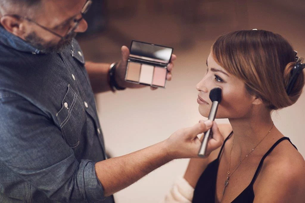 Zdjęcia z backstage'u kampanii marki Wibo. Zdjęcia z backstage'u kampanii marki Wibo.