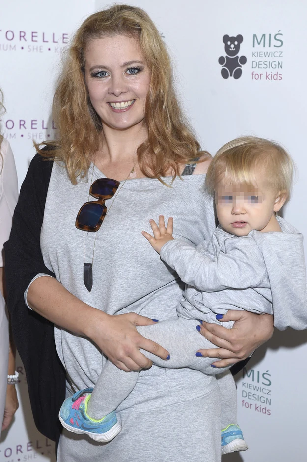 Anna Powierza z córeczką Anna Powierza z córeczką