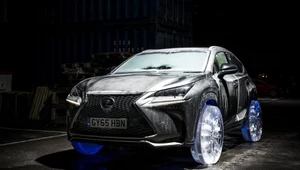 Lexus NX na lodowych kołach