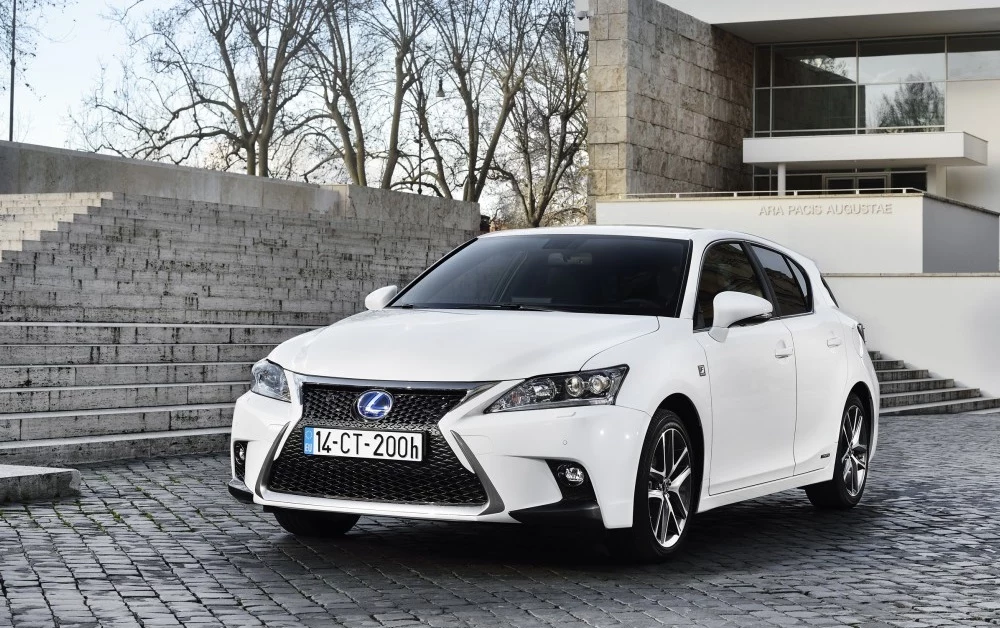 Lexus CT 200h