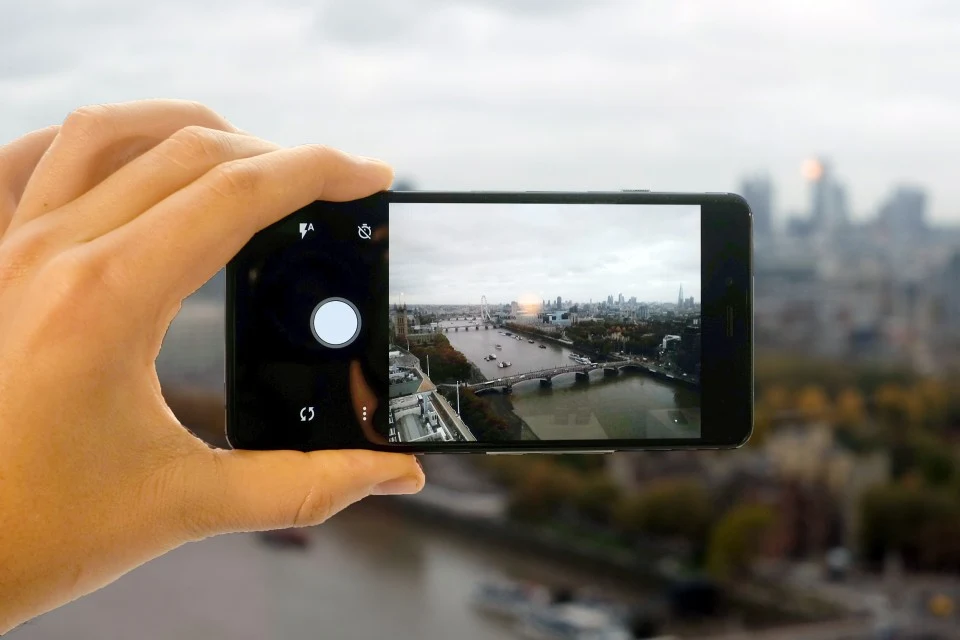 Smartfon do monitoringu? Czemu nie Smartfon do monitoringu? Czemu nie