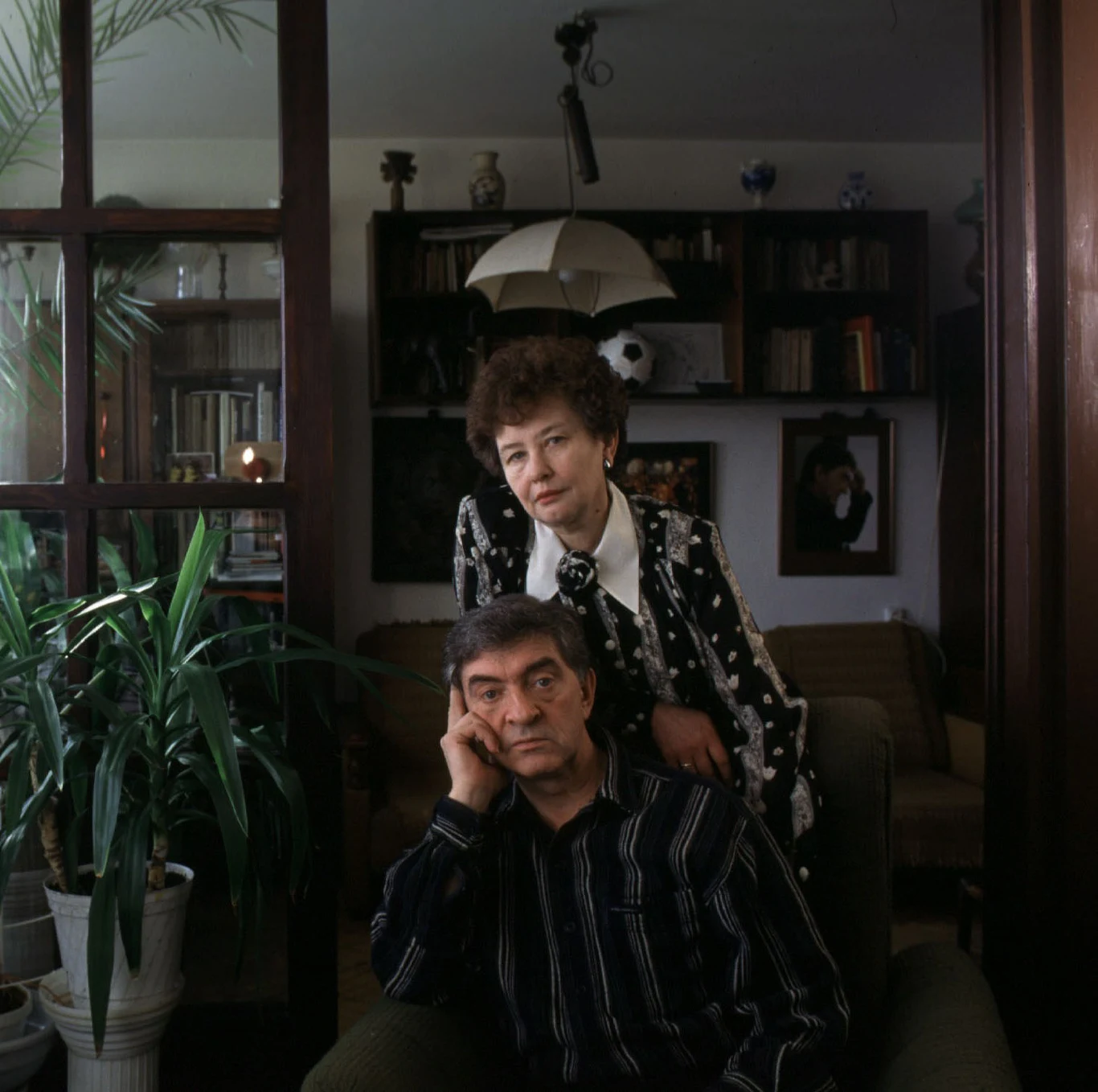 Jerzy Trela z żoną Georgetą w swoim domu