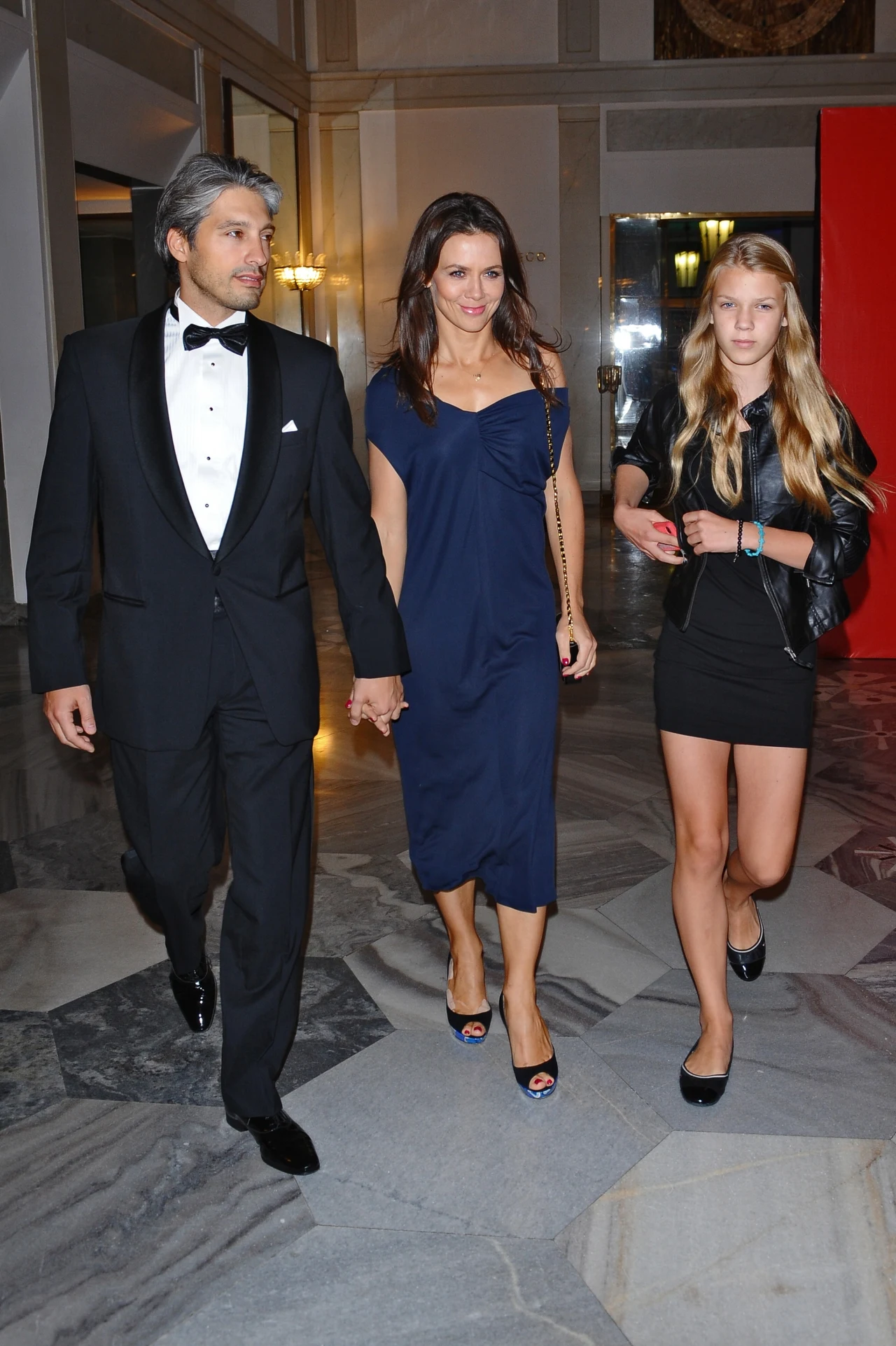 Kinga Rusin z partnerem i córką Igą na gali Polacy z werwą Kinga Rusin z partnerem i córką Igą na gali Polacy z werwą