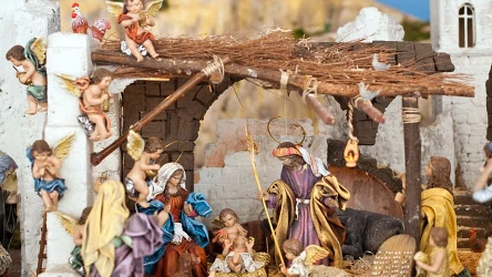 Szopka to element bożonarodzeniowej tradycji