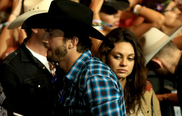 Ashton Kutcher i Mila Kunis Ashton Kutcher i Mila Kunis