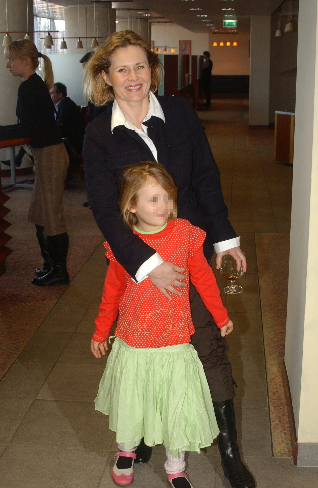 Grażyna Szapołowska z małą Karoliną Grażyna Szapołowska z małą Karoliną