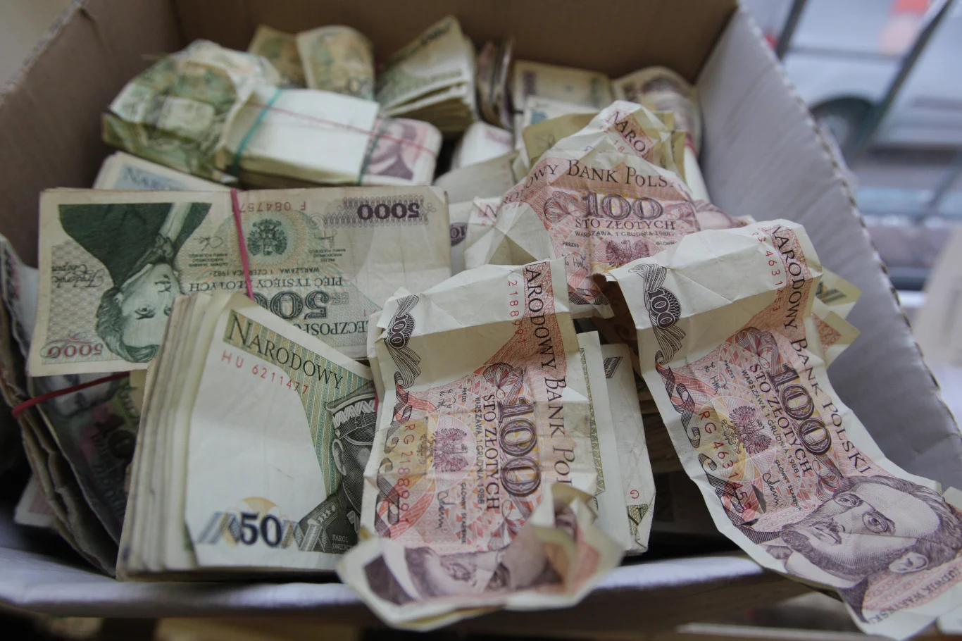 Stare banknoty mozna było wymieniać do końca 2010 r.