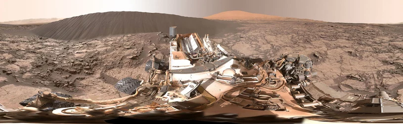 Panorama zarejestrowana ostatnio przez łazik Curiosity Panorama zarejestrowana ostatnio przez łazik Curiosity