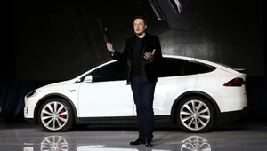 Musk prezentuje Teslę Model X