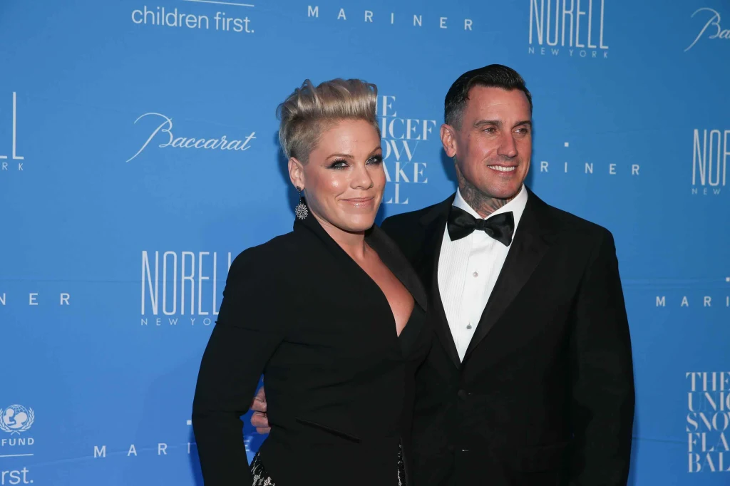 Pink z mężem Pink z mężem