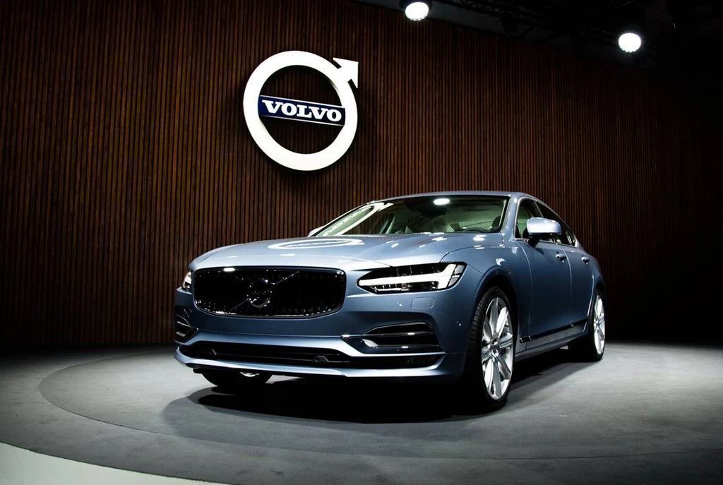 Volvo S90