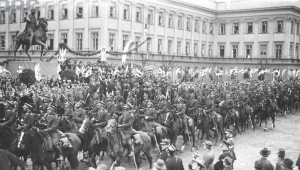 Przedwojenne uroczystości Święta Trzeciego Maja na Placu Saskim w Warszawie