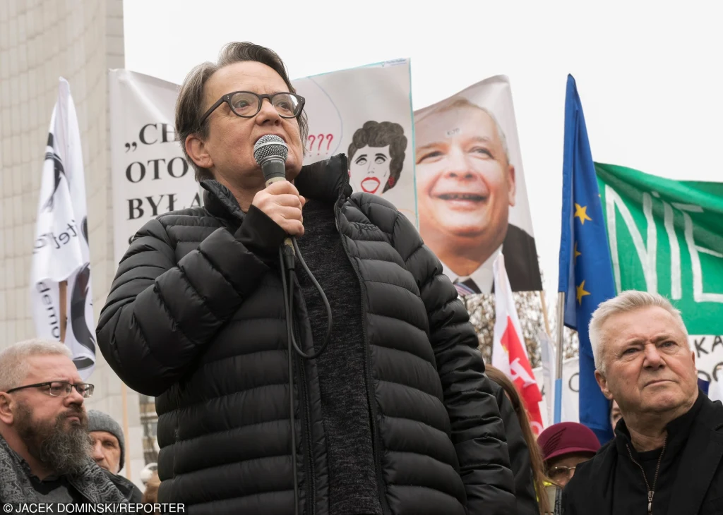 Matuszak na manifestacji KOD-u Matuszak na manifestacji KOD-u
