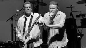 Glenn Frey (z lewej) i Don Henley w The Eagles