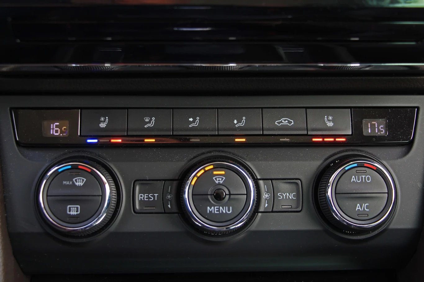 Skoda Superb Combi 2.0 TSI L&K