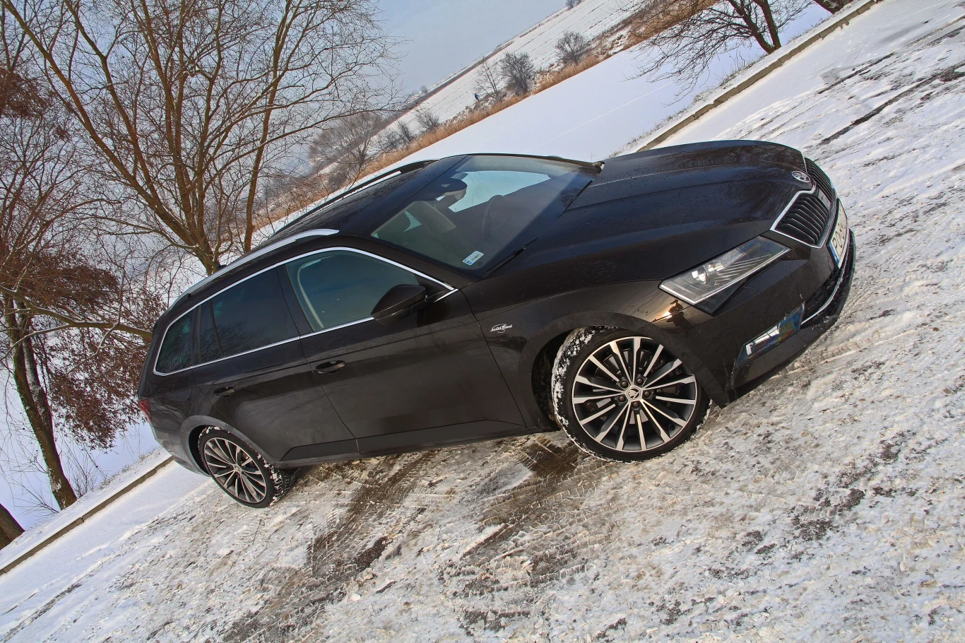 Skoda Superb Combi 2.0 TSI L&K