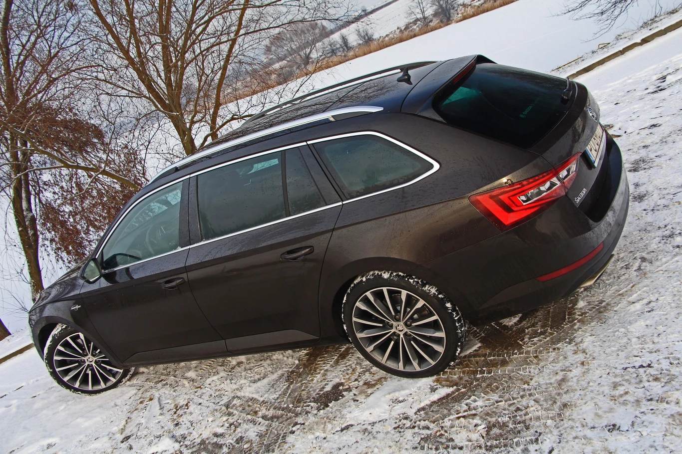 Skoda Superb Combi 2.0 TSI L&K