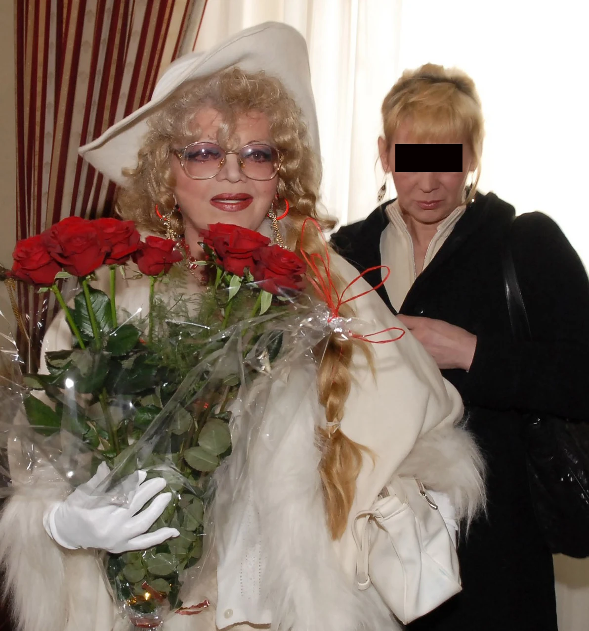 Violetta Villas, Elżbieta B.