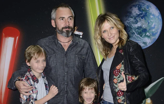 Jacek Kopczyński z ukochaną oraz synami Jacek Kopczyński z ukochaną oraz synami