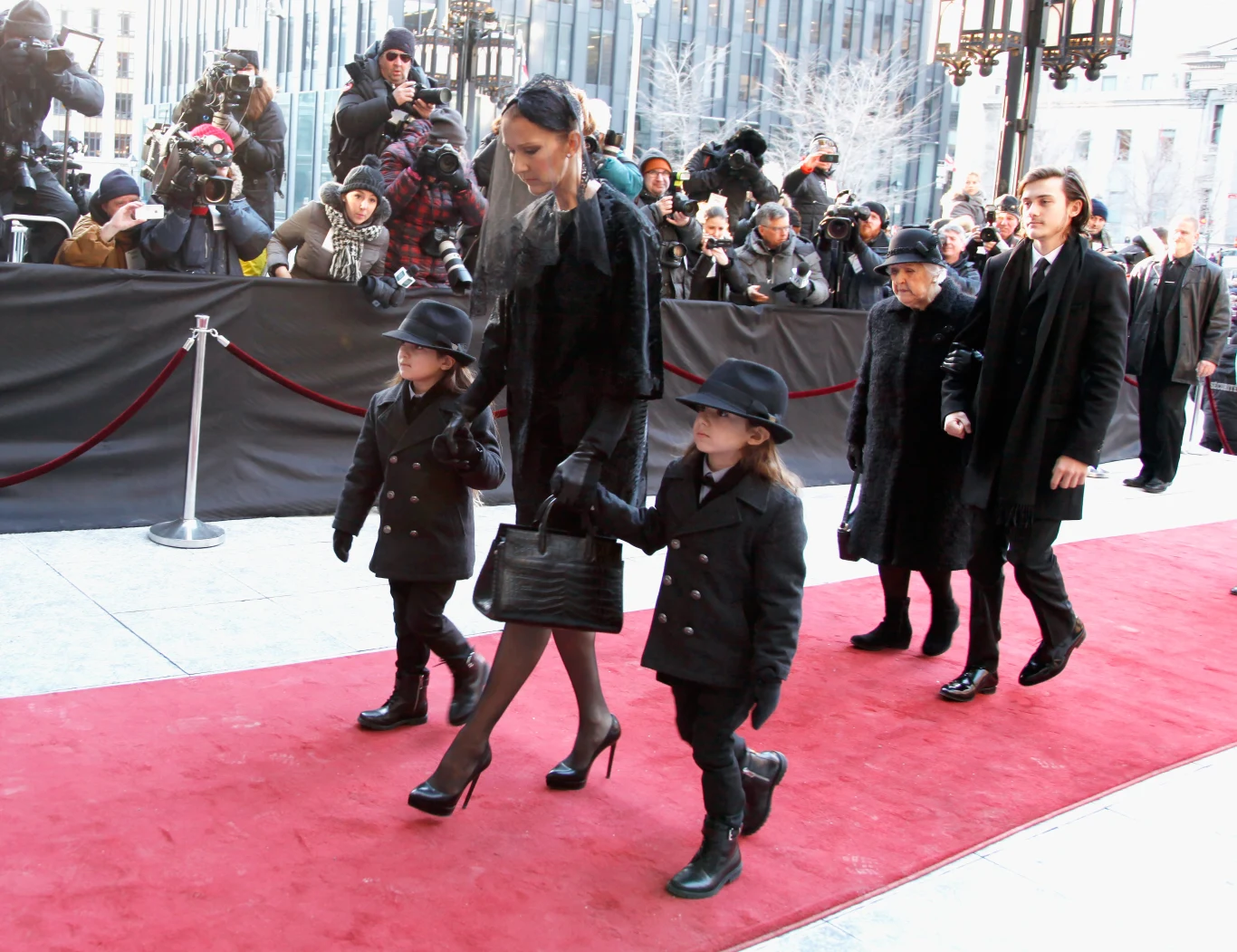 Ceremonia pogrzebowa męża Celine Dion, Rene Angelilego