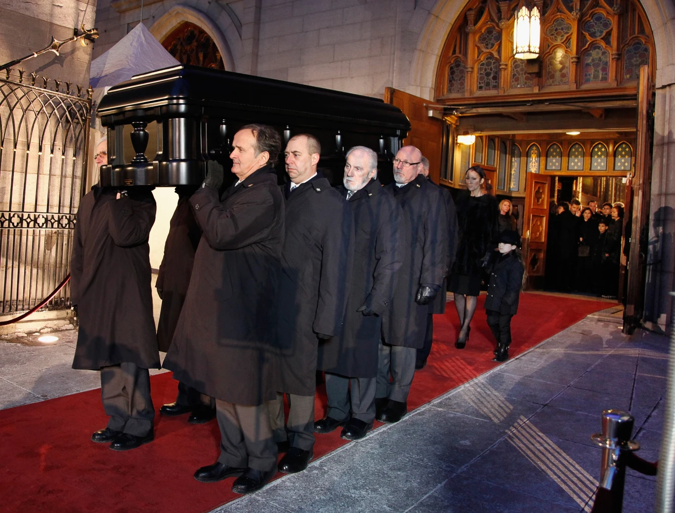 Ceremonia pogrzebowa męża Celine Dion, Rene Angelilego