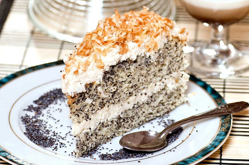 Tort makowo-budyniowy Tort makowo-budyniowy