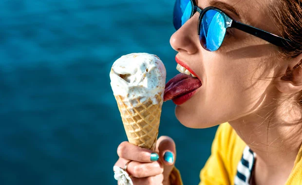 Polscy naukowy opracowali zdrowsze lody. Wykorzystują mleko klaczy zamiast krowiego Polscy naukowy opracowali zdrowsze lody. Wykorzystują mleko klaczy zamiast krowiego