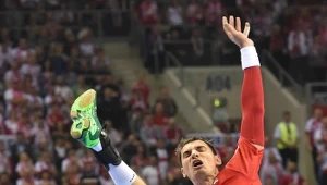 Marcin Lijewski (w czerwonej koszulce) nie był oszczędzany przez Białorusinów