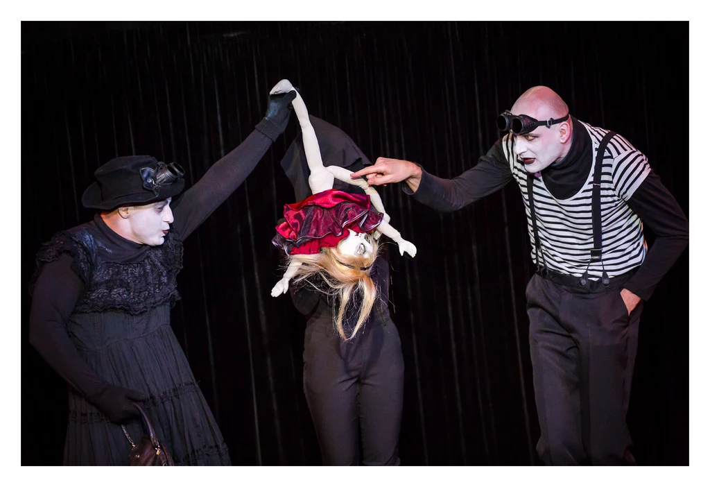 "Calineczka" teatru Montownia "Calineczka" teatru Montownia